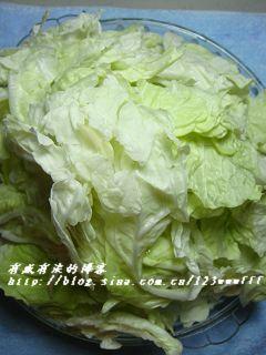 虾油炒白菜叶的做法