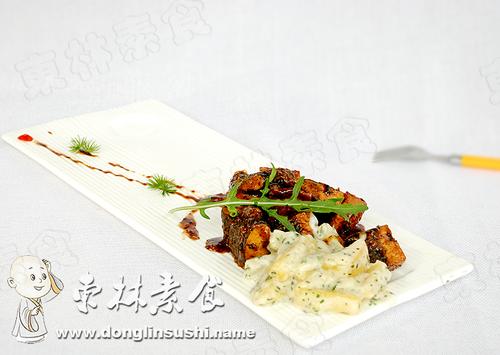 黄油土豆配黑椒素带的做法