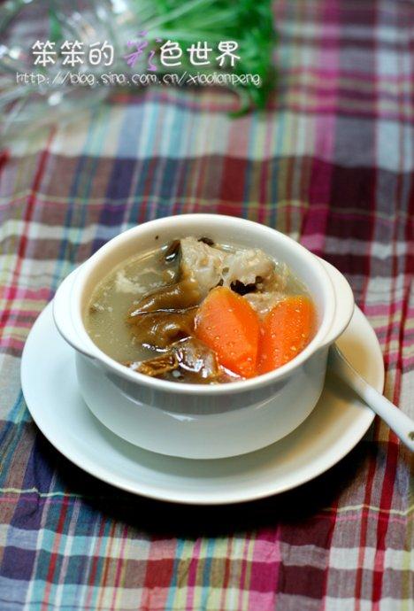 茶树菇双骨汤的做法