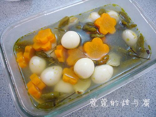 泡椒鹌鹑蛋的做法