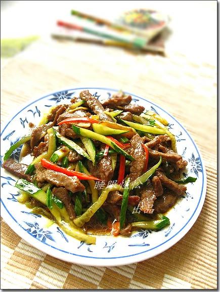 黄瓜炒牛肉的做法