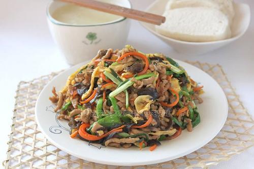 五彩木须肉的做法