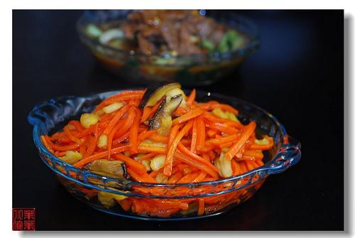 菜远炒牛肉、香菇炒甘笋的做法