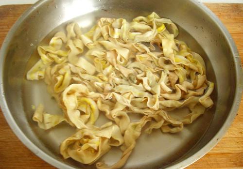 蒜蓉香菜拌鸭肠的做法