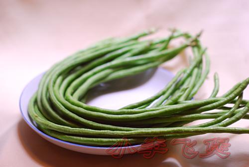 咸花腩炒豆角的做法