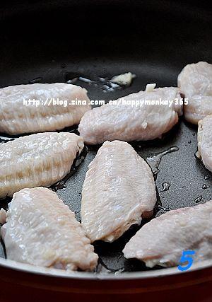 黑椒蒜香鸡翅的做法