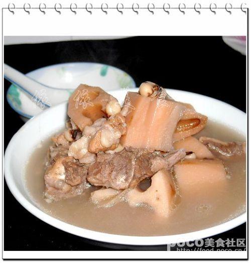 莲藕骨头眉豆汤的做法