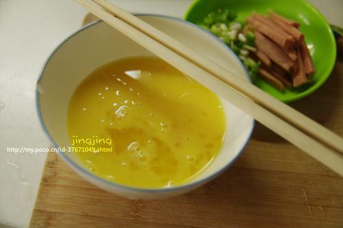 火腿炒蛋的做法