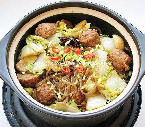 娃娃菜粉条煲的做法