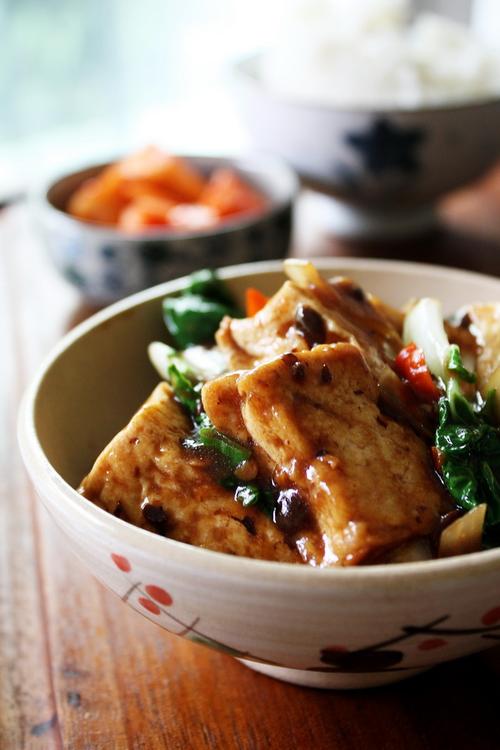 豆豉烧豆腐的做法