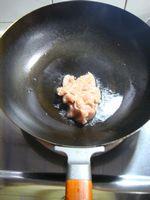 猪里脊炒葱头的做法