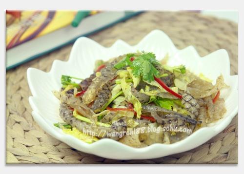 香辣鱼皮的做法