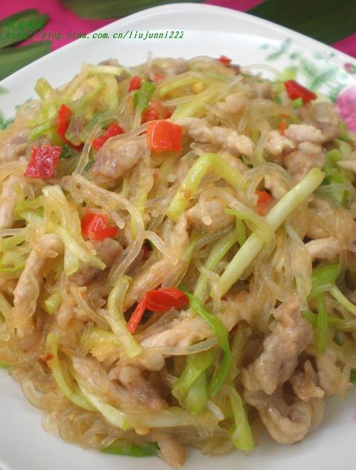 韭黄瘦肉炒粉丝的做法