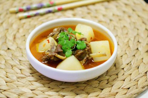 羊排炖萝卜的做法