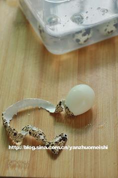 黄瓜烧虎皮蛋的做法