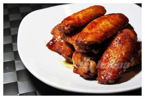 红酒奥尔良烤翅的做法