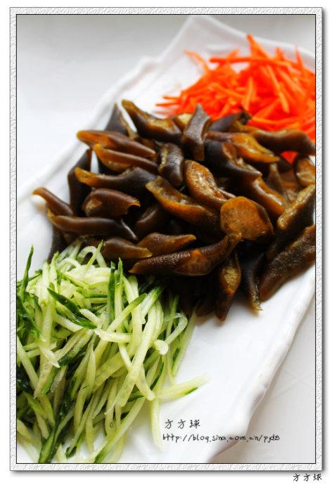 凉拌黄金海茸条的做法