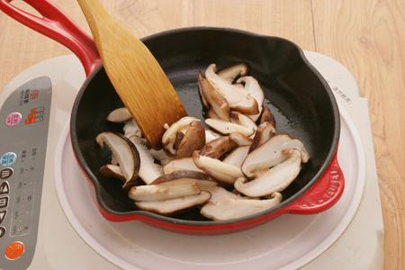 芝香蚝油芹菜的做法