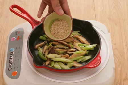 芝香蚝油芹菜的做法