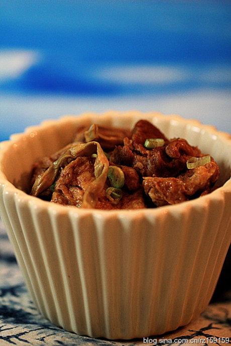 豆腐果笋干炖肉的做法