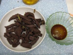 鸭血炒香芹的做法