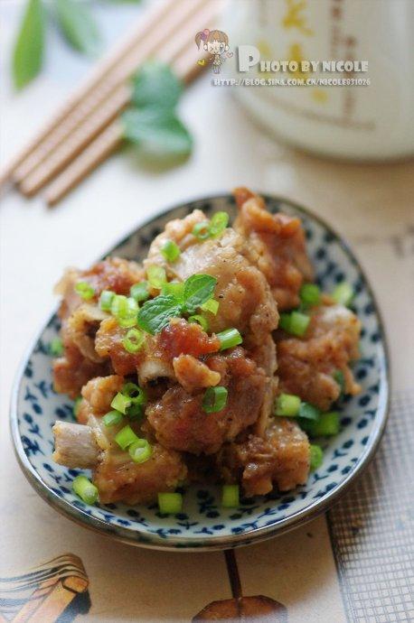 ������˹��ζС�Źǵ�����