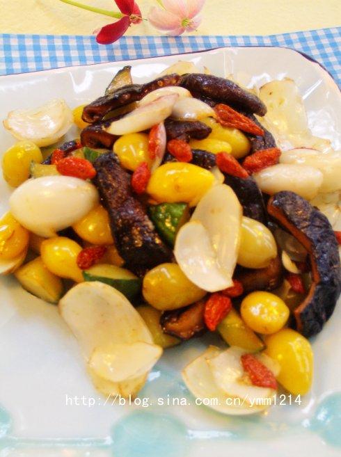 百合鲜果炒素鳝的做法