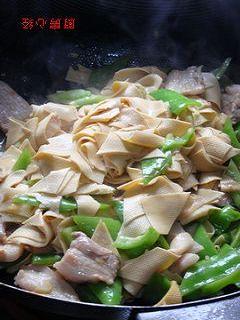 尖椒豆片的做法