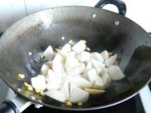 虾仁芋头煲的做法