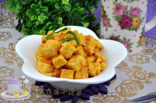 西红柿炒馒头粒的做法