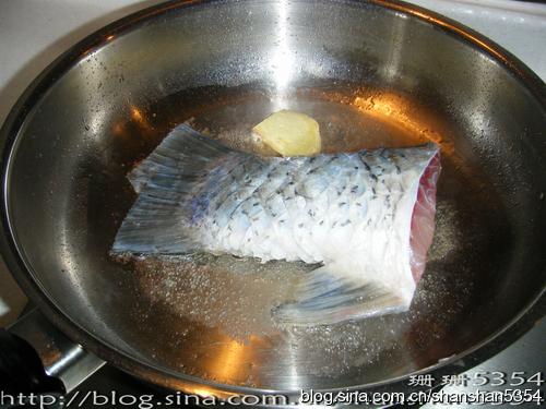 番石榴煲鱼尾的做法