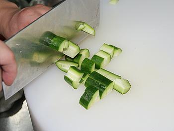 ���ѻƹ�ɫ��������