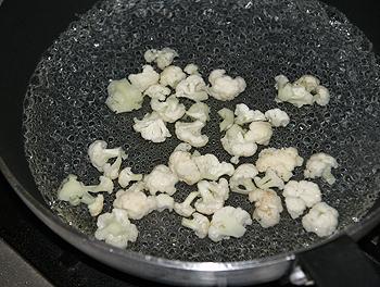 ���ѻƹ�ɫ��������