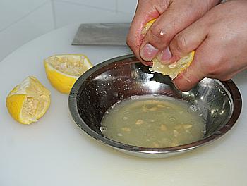 ���ѻƹ�ɫ��������