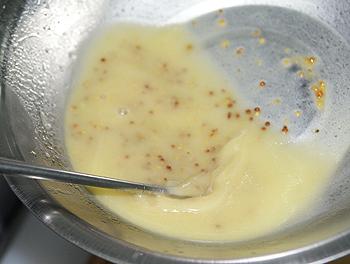 ���ѻƹ�ɫ��������