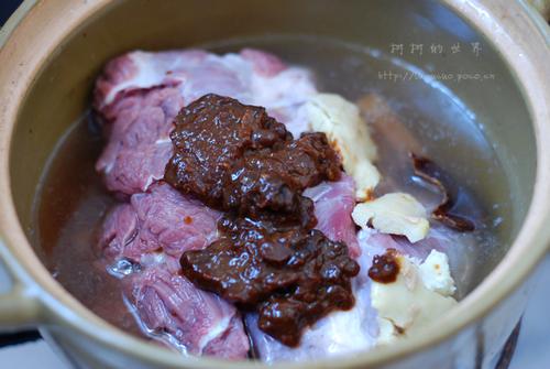 砂锅牛腩的做法