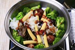 家常简约版鼎湖上素的做法