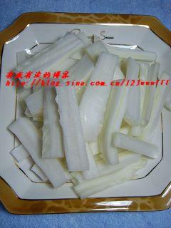 五花肉粉丝炖白菜的做法