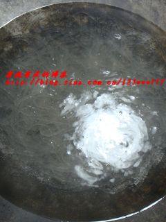 五花肉粉丝炖白菜的做法