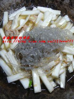 五花肉粉丝炖白菜的做法