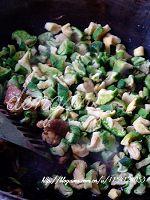 �ܲ������������