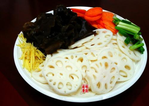 �峴����źƬ������