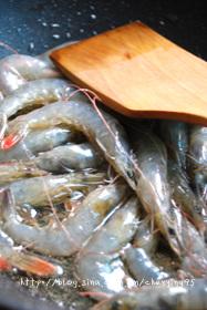 芹香干锅虾的做法