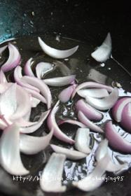 芹香干锅虾的做法