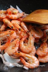 芹香干锅虾的做法