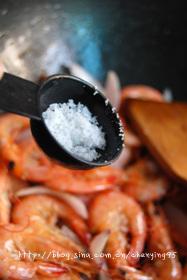 芹香干锅虾的做法