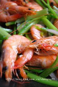 芹香干锅虾的做法