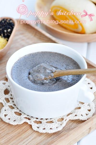 双色馒头+西红柿炒鸡蛋+小米黑芝麻糊+腐乳的做法