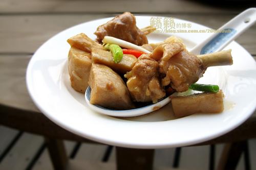 杏鲍菇豉香鸡煲的做法