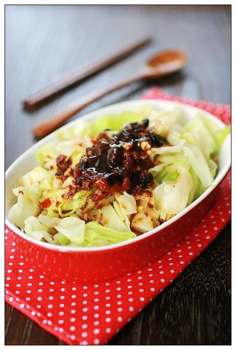 辣酱高丽菜的做法